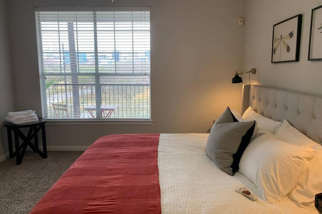 Newly Furnished 1Br Apartment W/ Hermann Park View Houston Buitenkant foto