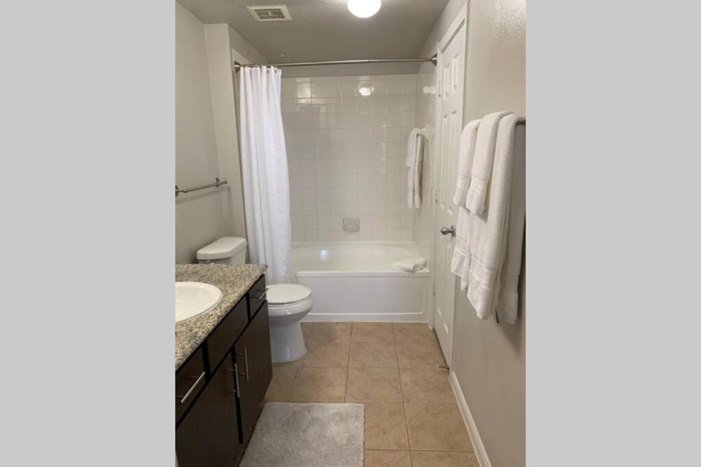 Newly Furnished 1Br Apartment W/ Hermann Park View Houston Buitenkant foto