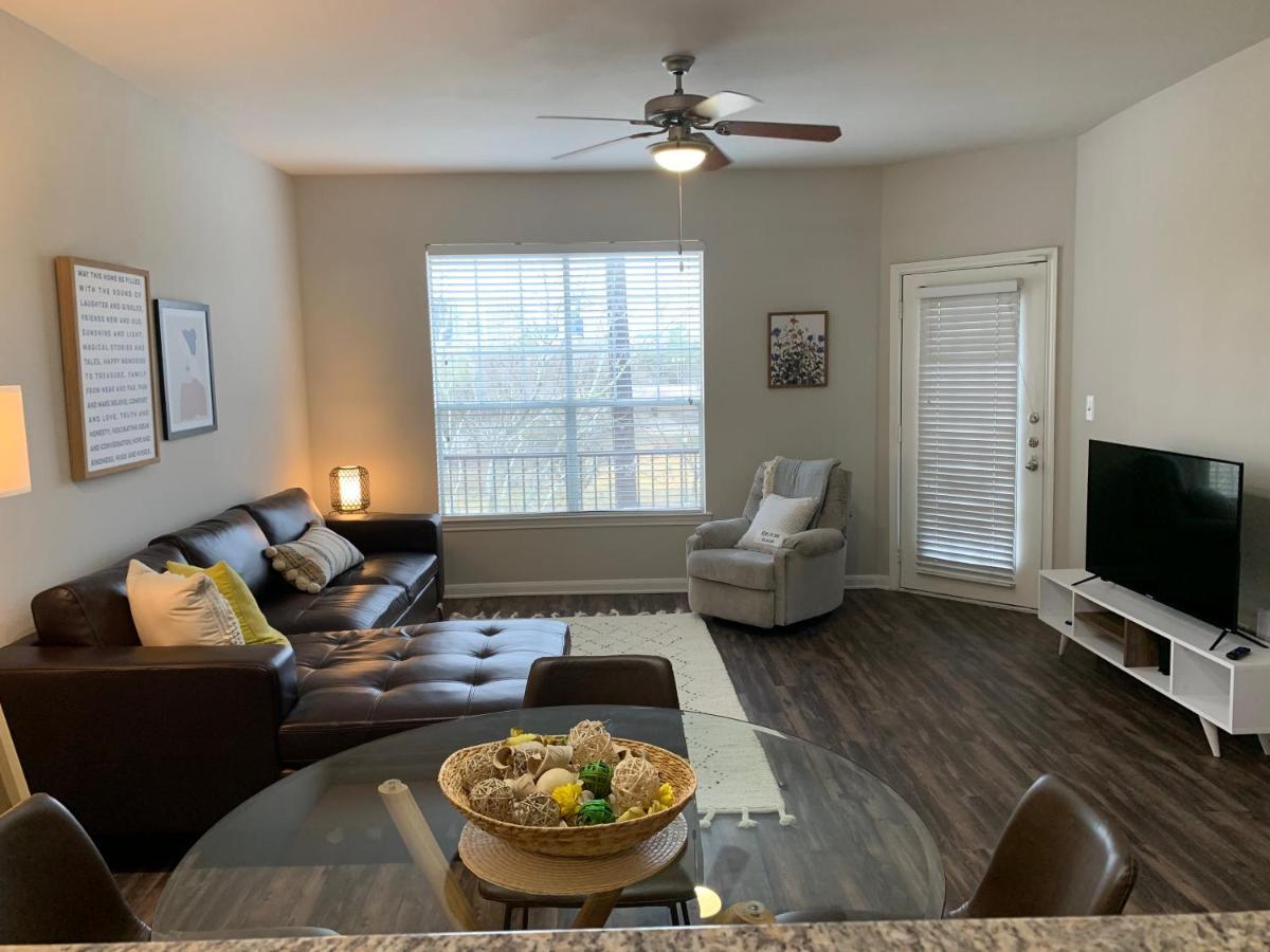 Newly Furnished 1Br Apartment W/ Hermann Park View Houston Buitenkant foto