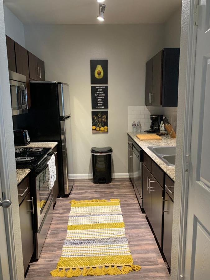 Newly Furnished 1Br Apartment W/ Hermann Park View Houston Buitenkant foto