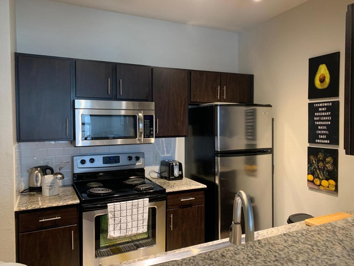 Newly Furnished 1Br Apartment W/ Hermann Park View Houston Buitenkant foto