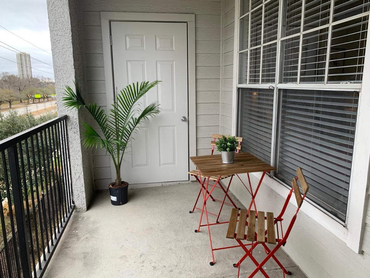 Newly Furnished 1Br Apartment W/ Hermann Park View Houston Buitenkant foto
